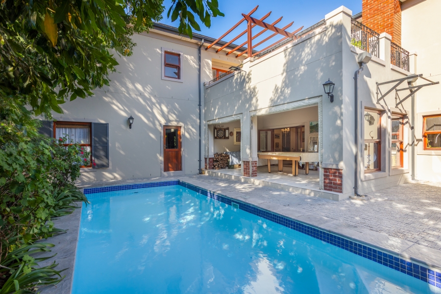 5 Bedroom Property for Sale in Val De Vie Estate Western Cape